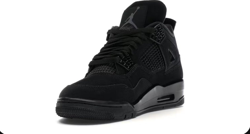 Jordan 4 Retro
Black Cat (2020)