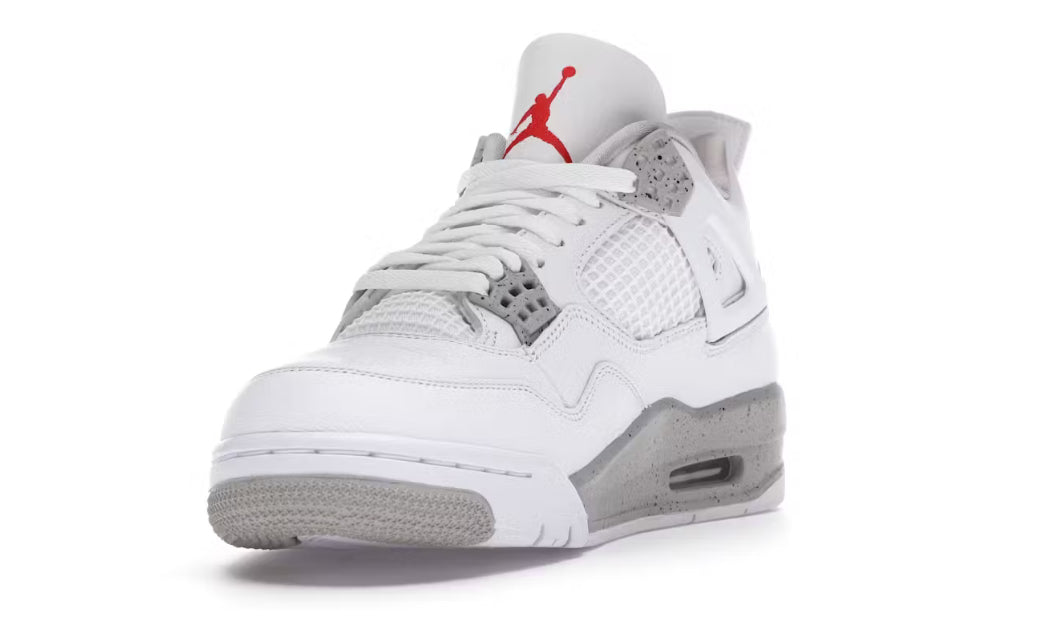 Jordan 4 Retro
White Oreo (2021)